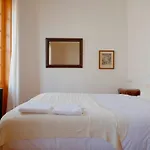Honore - Hotel Pour Nomades Reveurs - 7 Jean Fabre