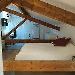 Attic One Bedroom Flat In Old Town Lyon