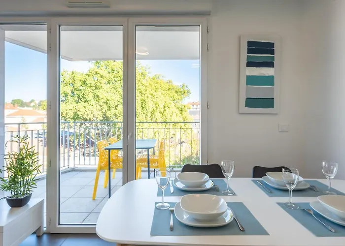 Bluemary - Spacieux T3 Garage Balcon