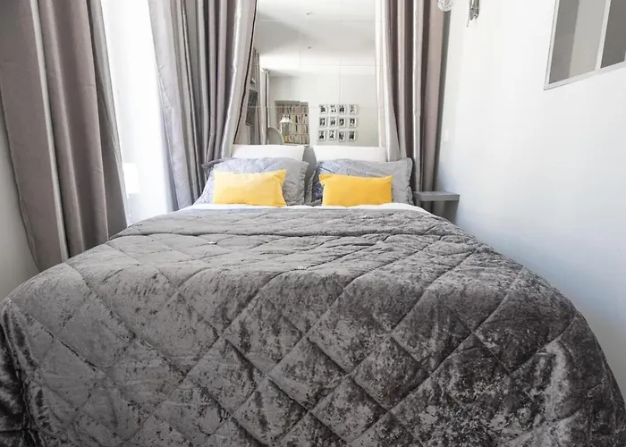 Le Petit Prince- Studio Cosy 2 Pers -Metro Valmy