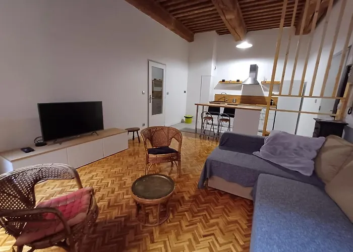 Old Town - Vieux Lyon -50 M2 Flat