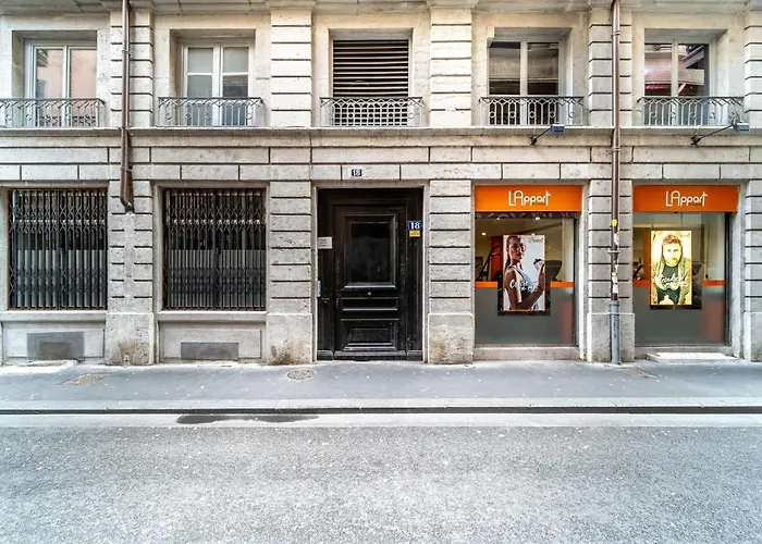 Les Suites De L\'Opera - Apartment Aretha For 4 People