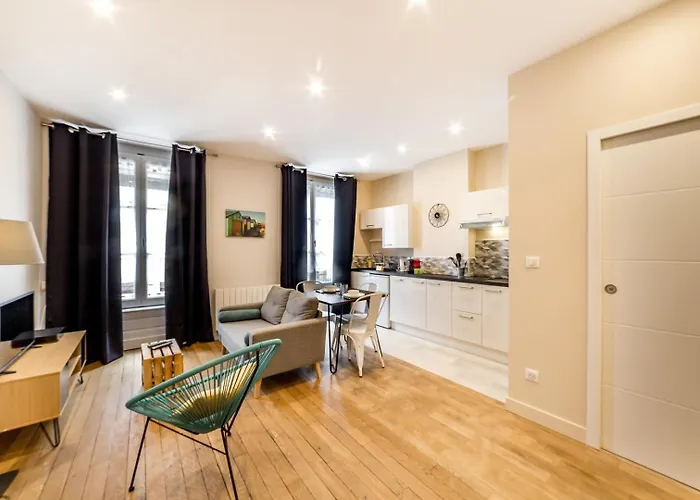 Cosy Entierement Renove Idealement Place Ail
