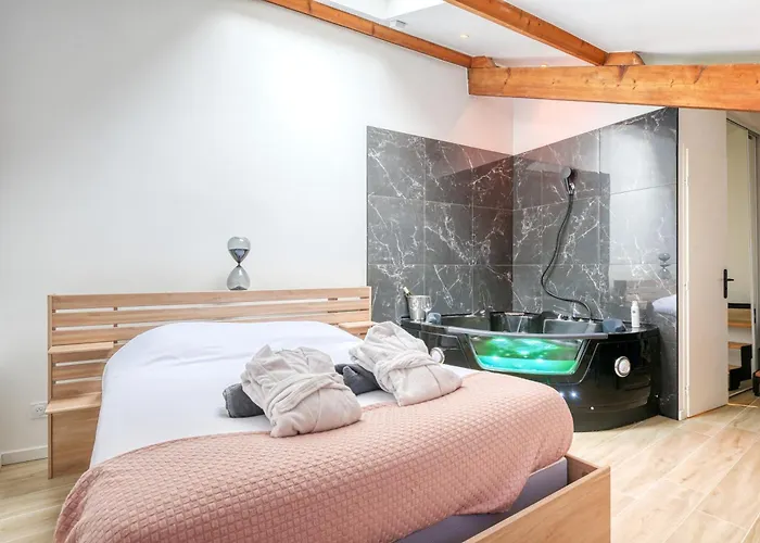 New / Belle Et Rebelle Avec Jacuzzi