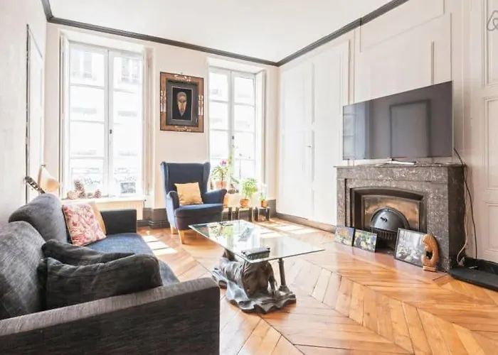 GuestReady - Bright&Elegant 2BR Flat in Part Dieu