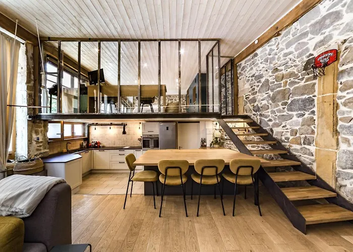 Le Duplex Des Pentes Ail