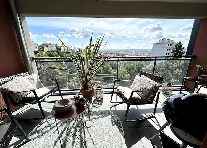 Le Fourviere - Avec Balcon, Bbq, Vue & Parking