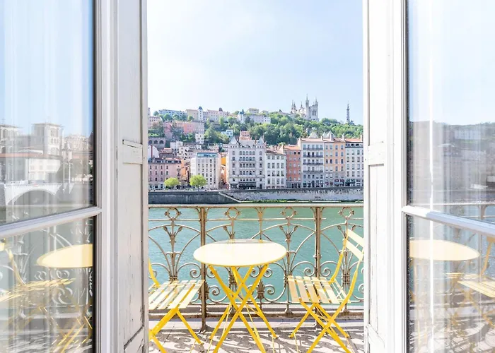 Les Balcons De Fourviere - Apartment With View