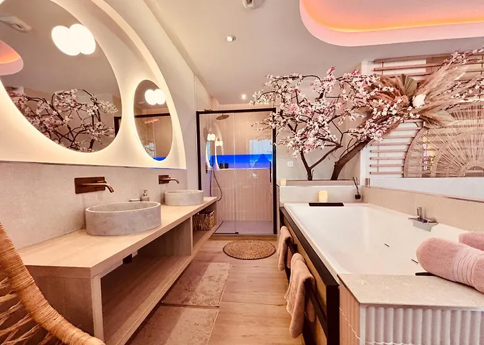 Blossom Suite-Hyper Centre Jacuzzi Balcon Clim