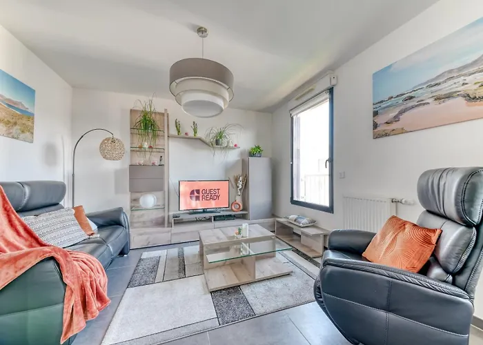 Guestready - Chic Stay With Jacuzzi And Parking