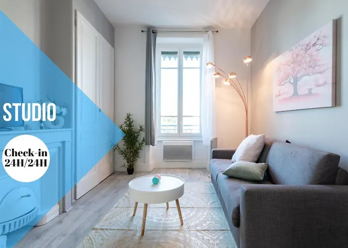 Macé Studio Apartment