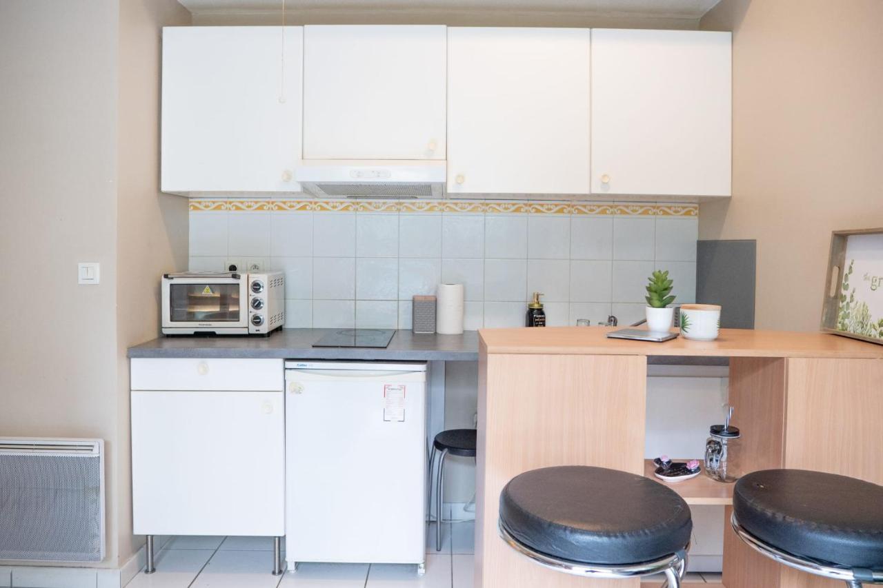 Apartment Charming Studio Near Jean Mace *