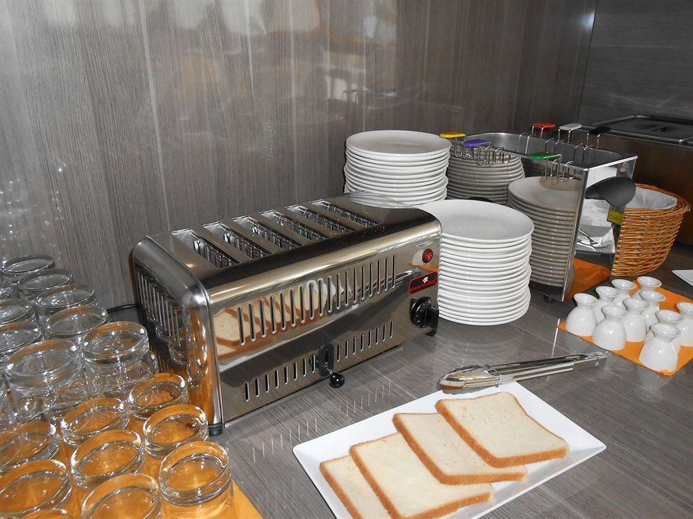 Appart Hotel Odalys City Lyon Confluence Aparthotel