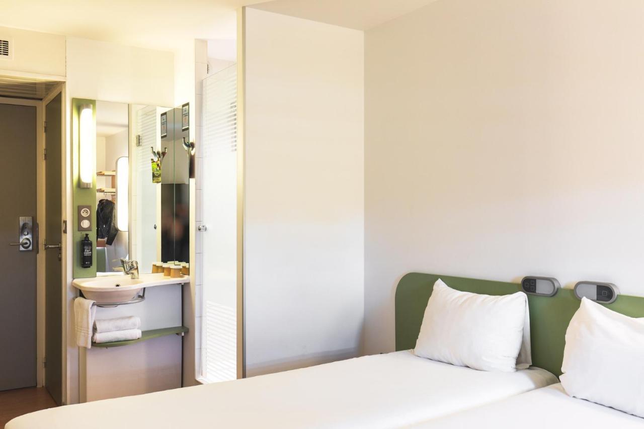 Ibis Budget Centre Confluence Hotel 2*