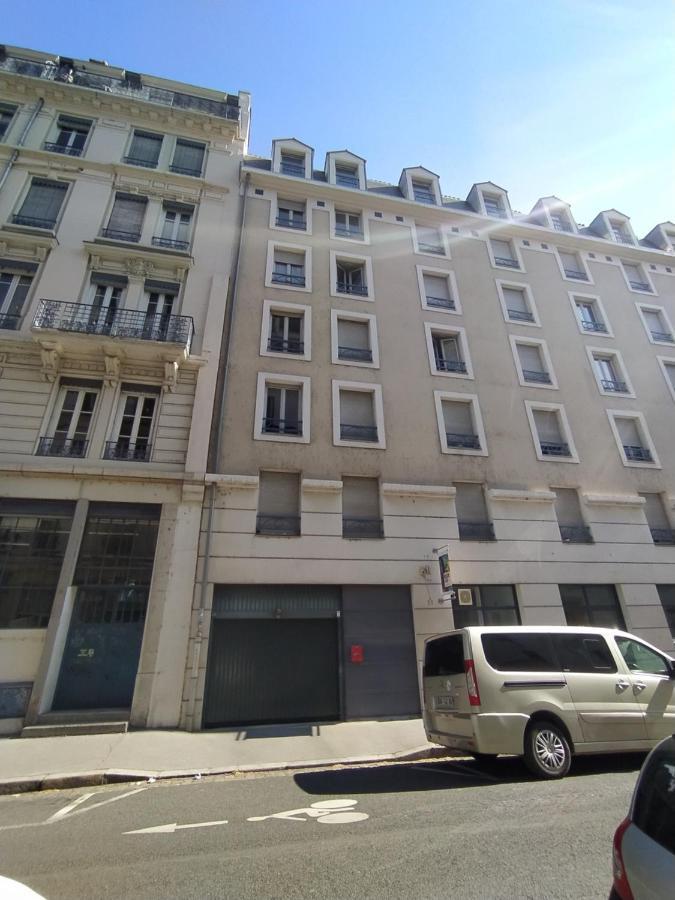 Apartment Berge Du Rhone, Centre Lyon, Espace De Travail, A Pied, Universite 2 Et 3, Ideal Voyage D'affaires, Tourisme, Loisirs *