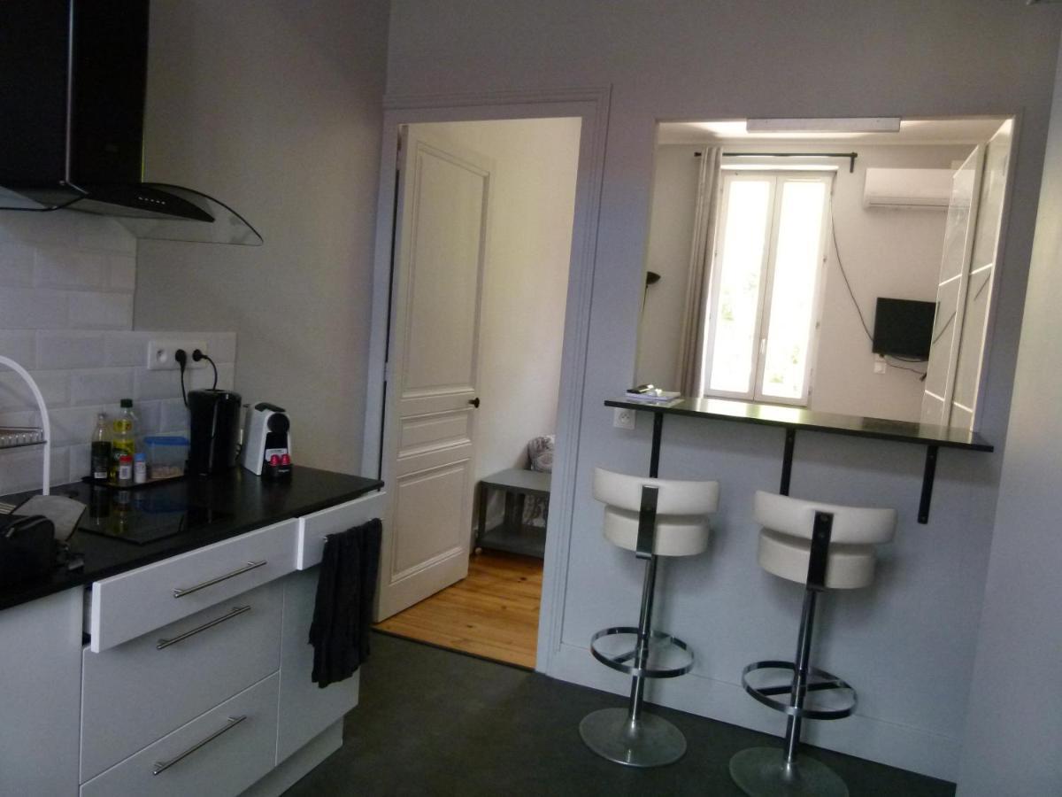 Studio Calme Avec Jardin, Tram T6 Et Metro D, Lyon 8 * Lyon