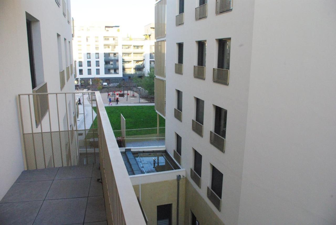 Avec Balcon Immeuble Standing *