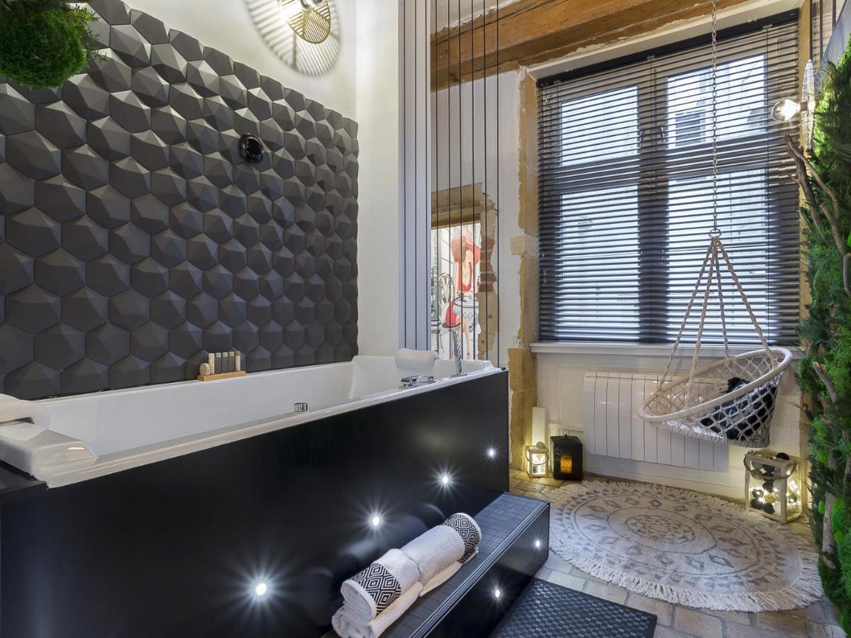 Apartment Host - Cœur Vieux & *