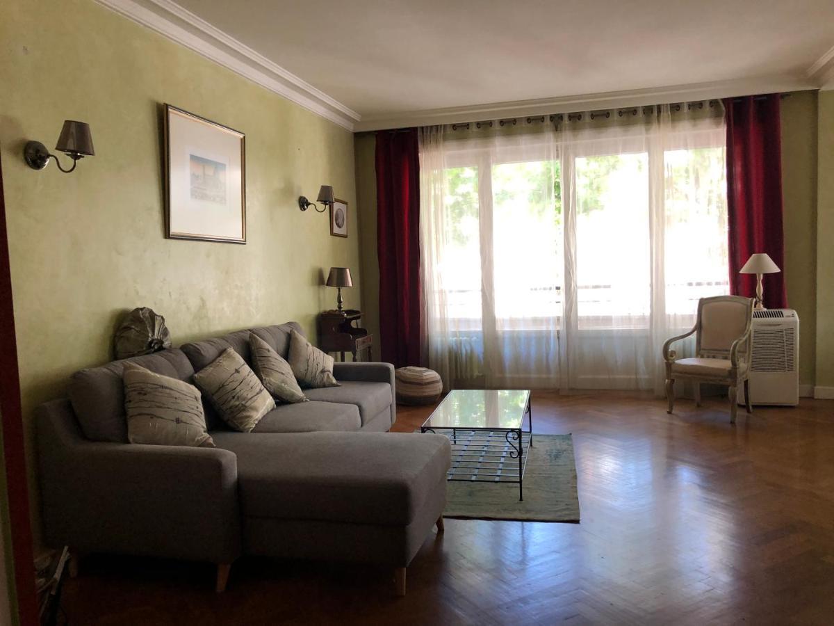 3 Triangle D'or Apartment *