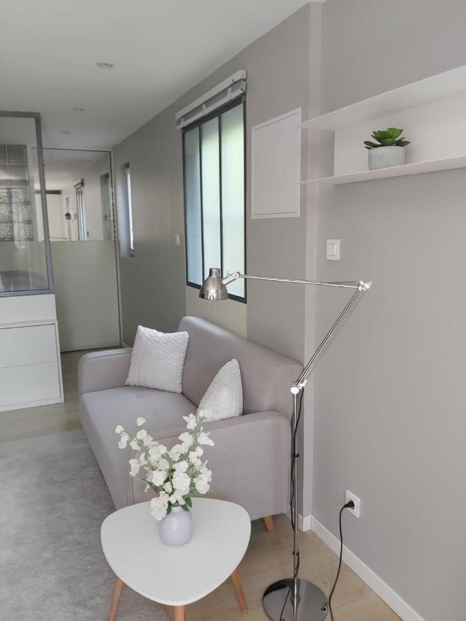 Apartment Sur Cour A 9e Mont D'or