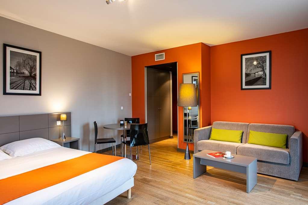 Adonis Dock Ouest