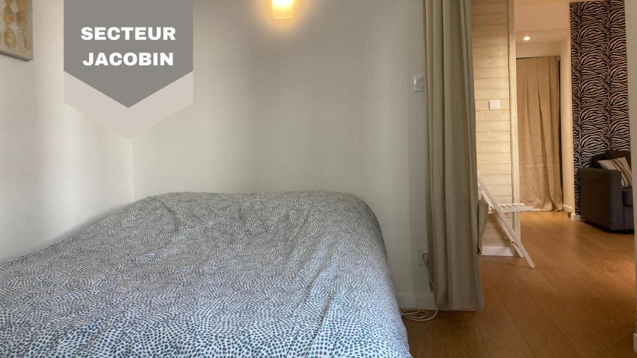 Palais Grillet, Hyper Centre, Secteur Jacobins