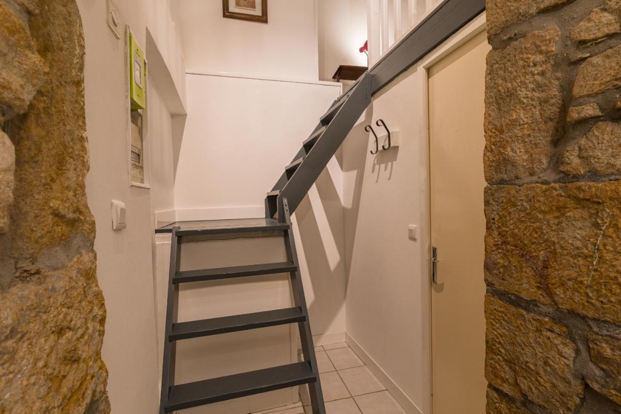 Dify Saone - Vieux Appartement *