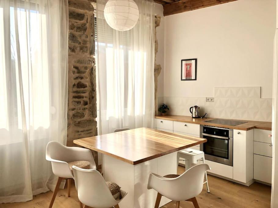 Le Canut De St Just Apartment *