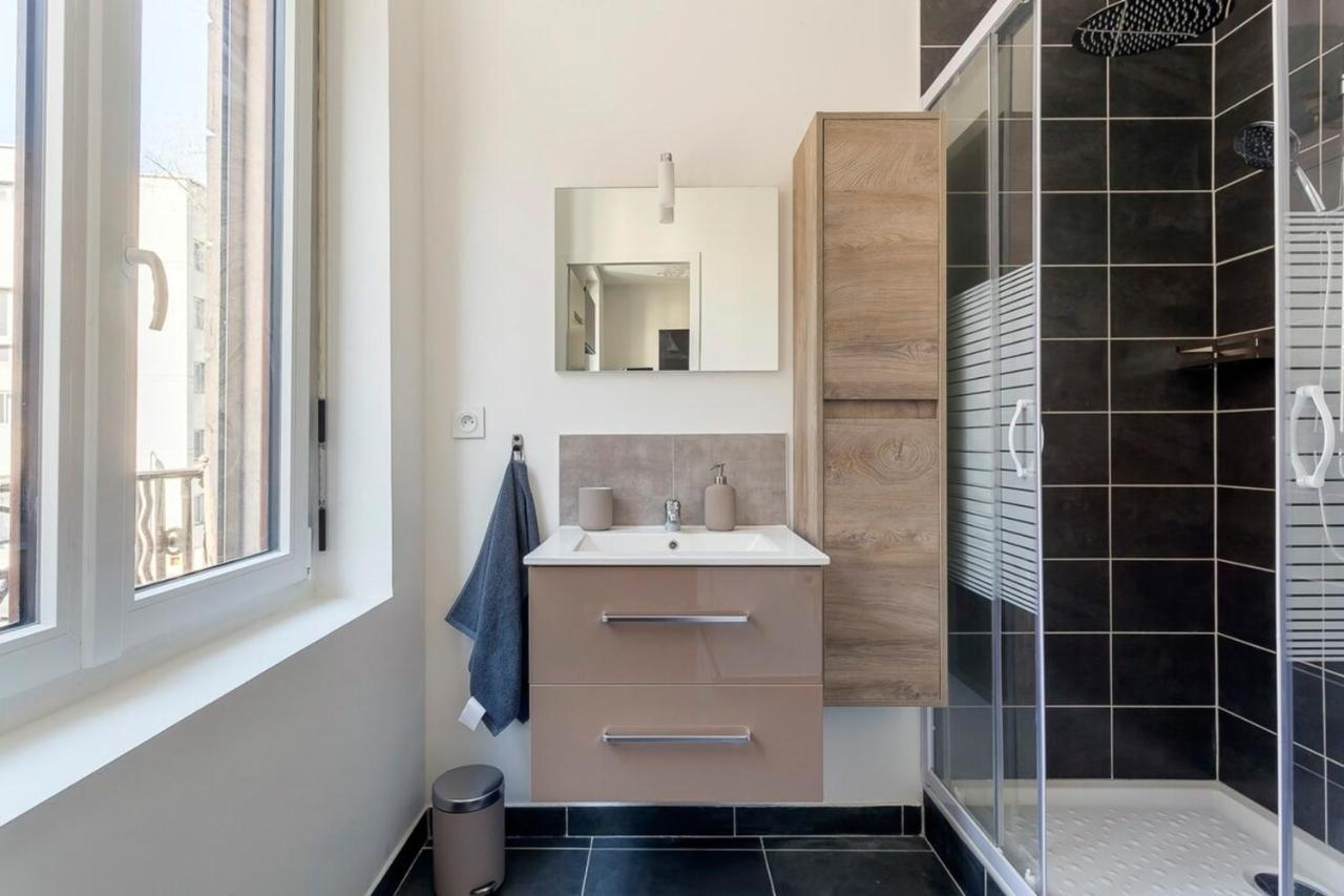 Apartment Studio Equipe Boulevard Stalingrad -2 Personnes