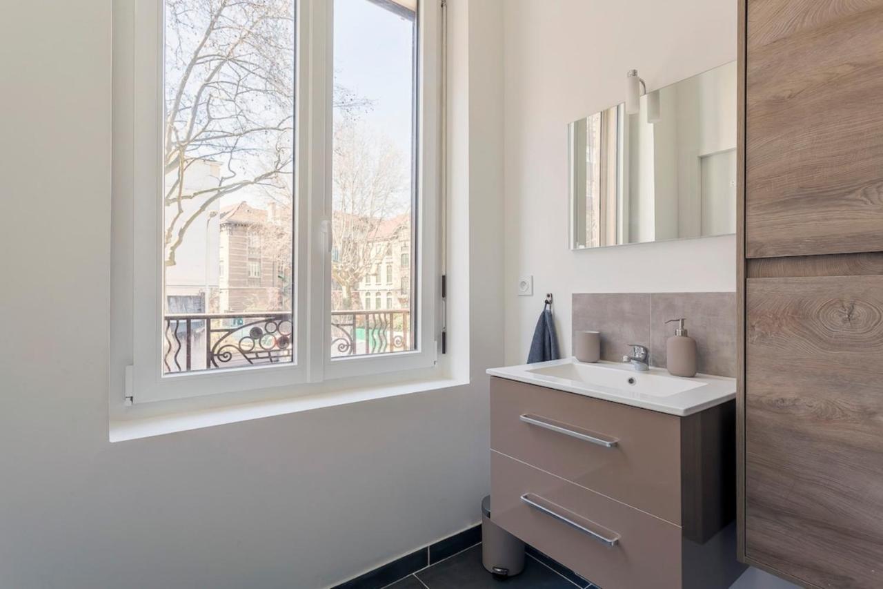 Studio Equipe Boulevard Stalingrad -2 Personnes Apartment