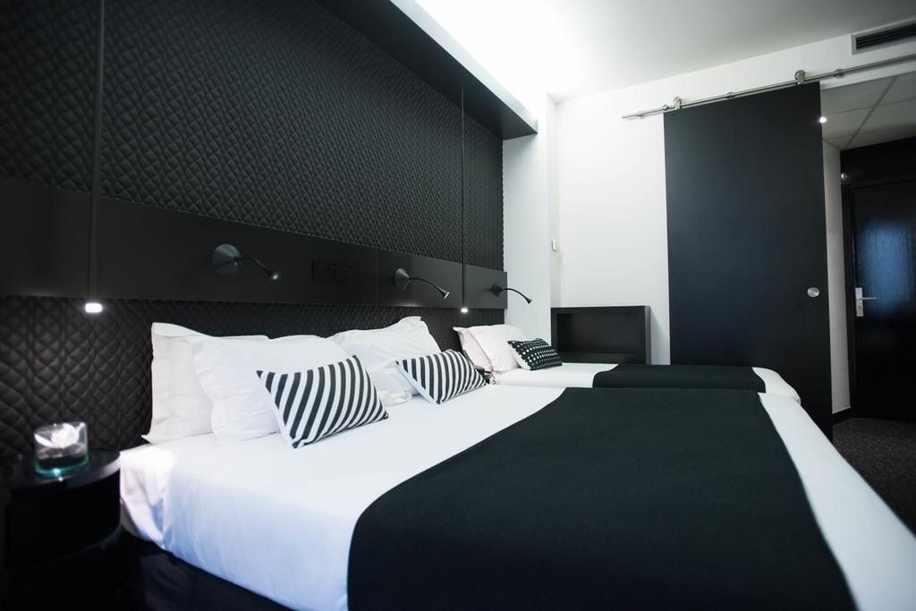 Hotel De Noailles 3*