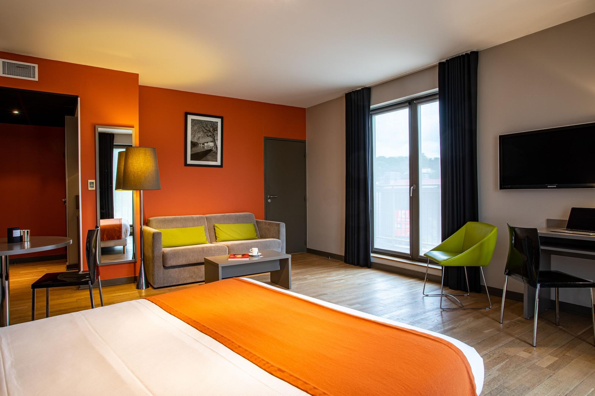 Adonis Dock Ouest Aparthotel 3*