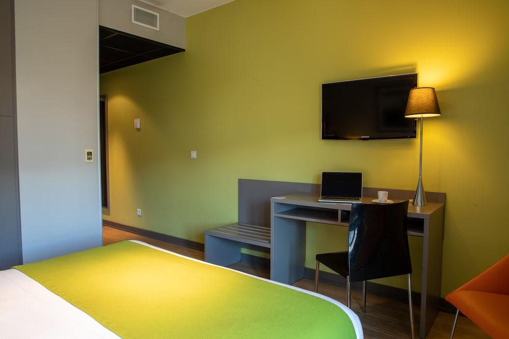 Adonis Dock Ouest Lyon