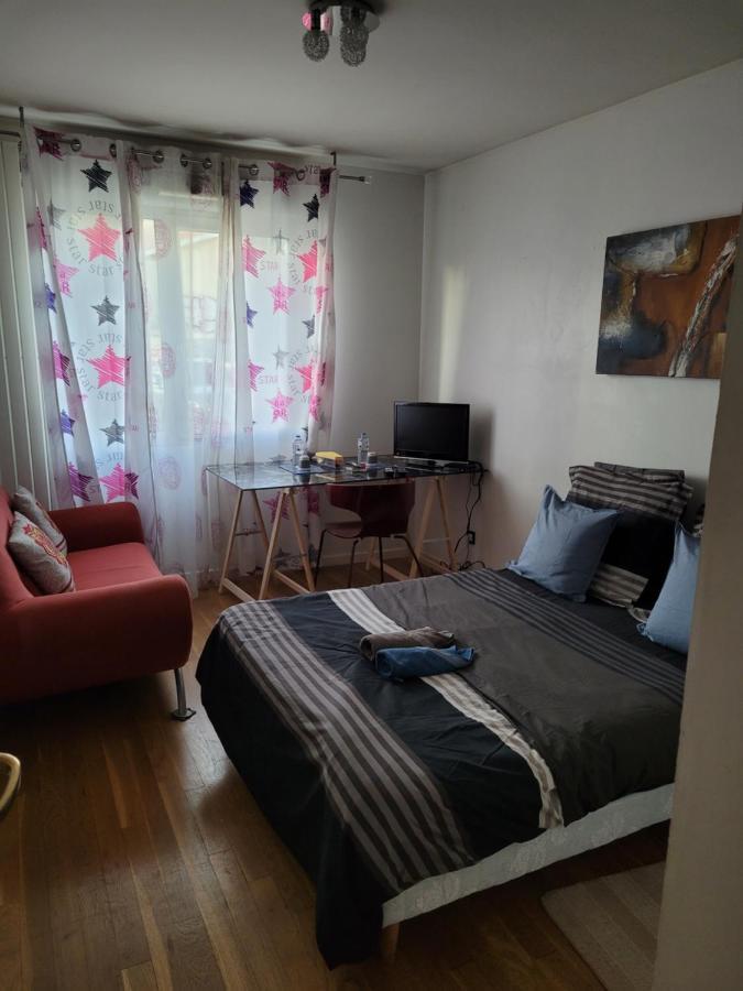 Privee 3 Apartment