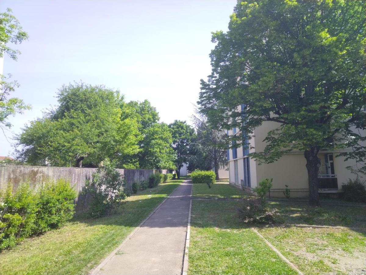 Du Parc Des Tilleuls De 82 M2 Pkg Free * Lyon