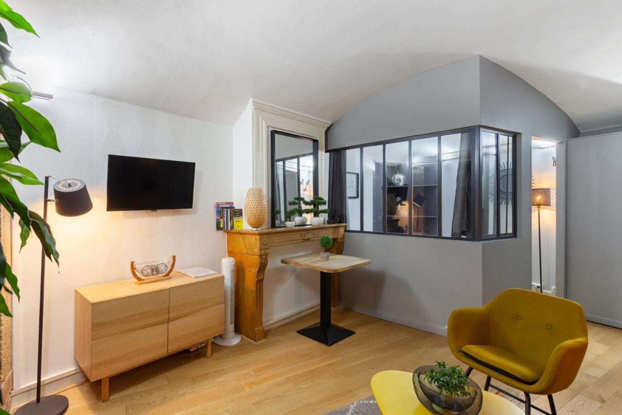Midoon Guest - La Verriere Des Terreaux - 1er Apartment *