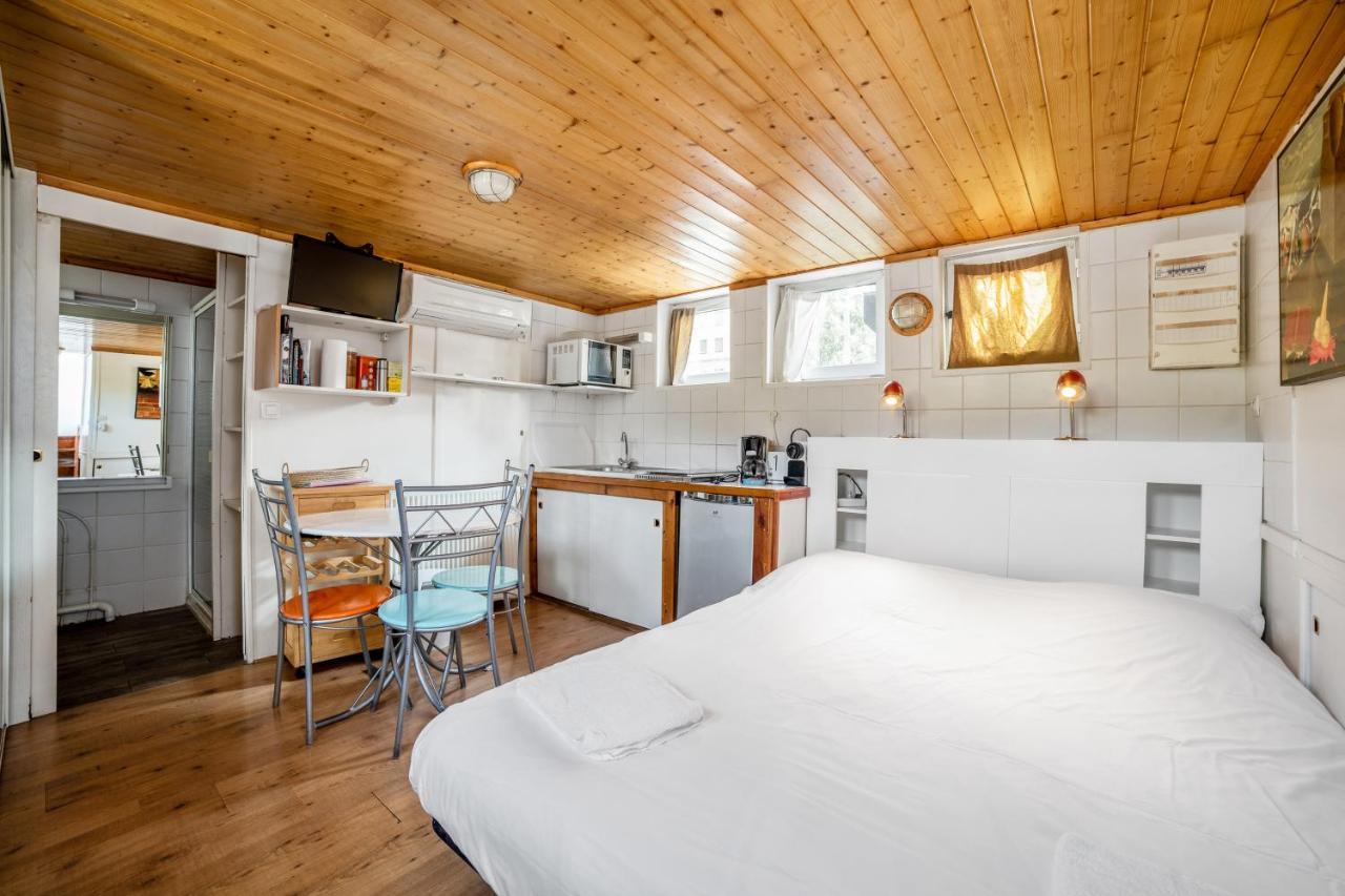 Studio Insolite Sur Peniche, Le Carre, Au Coeur De *