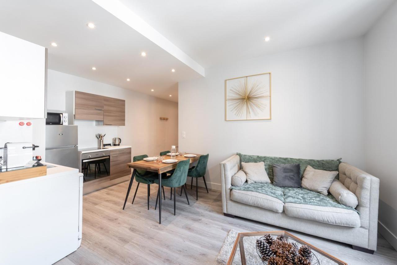 Appartement Le Pompadour - Magnifique T2 Place Bellecour 4eme Etage Sans Ascenseur - 4th Floor No Elevator *