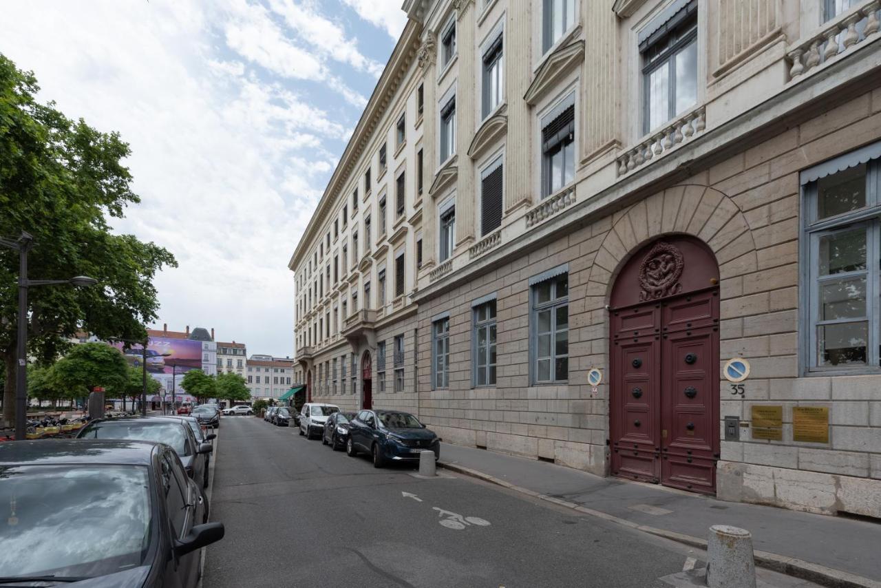 Le Pompadour - Magnifique T2 Place Bellecour 4eme Etage Sans Ascenseur - 4th Floor No Elevator Appartement