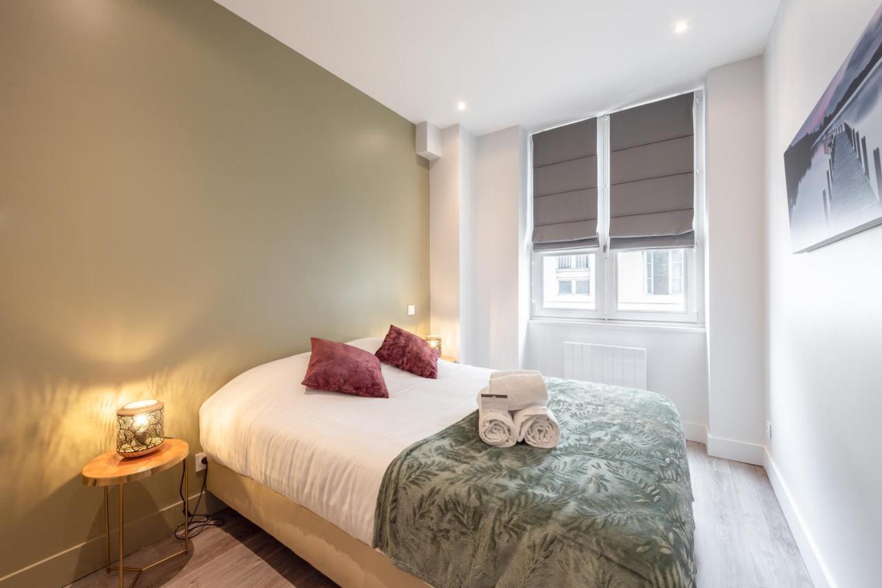 Le Pompadour - Magnifique T2 Place Bellecour 4eme Etage Sans Ascenseur - 4th Floor No Elevator *