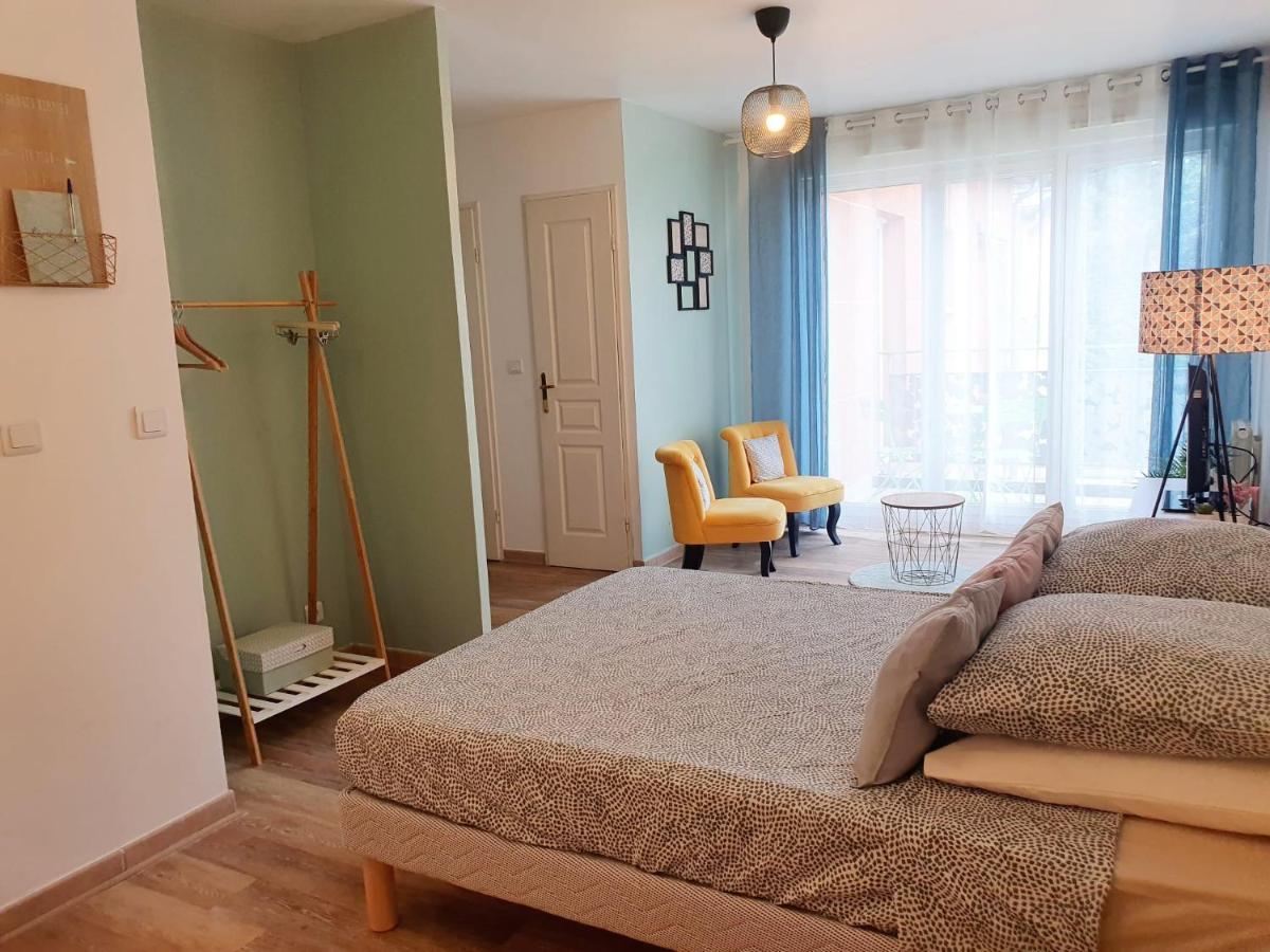 Fonctionnel Au Calme Avec Garage Individuel Et Balcon Apartment