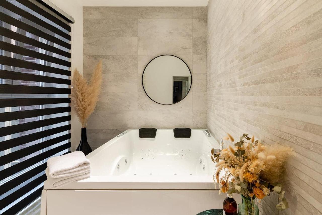 Apartment Majord'home - Les Nebuleuses - Et Balneo Lyon