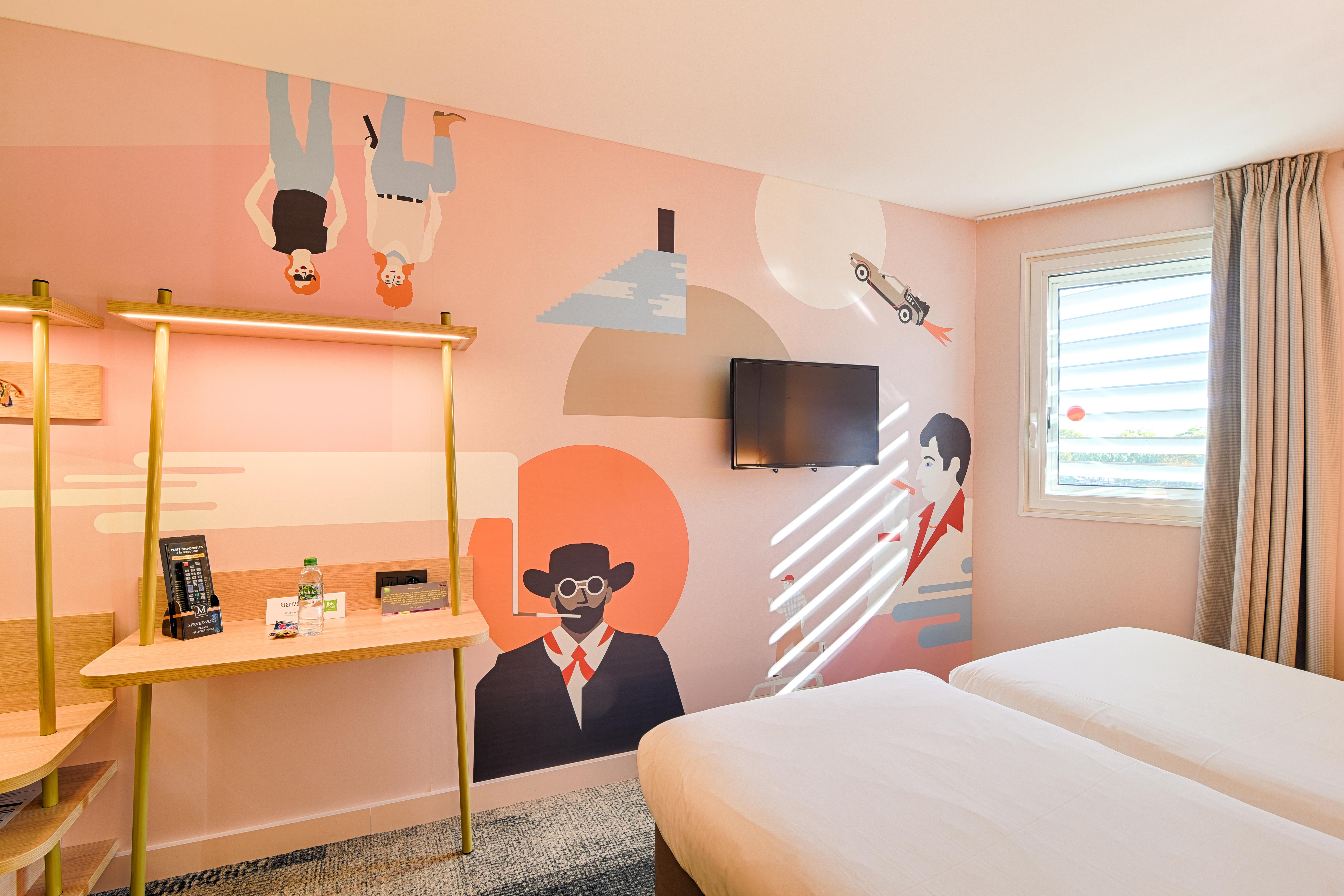 Ibis Styles Centre Confluence Hotel 3*