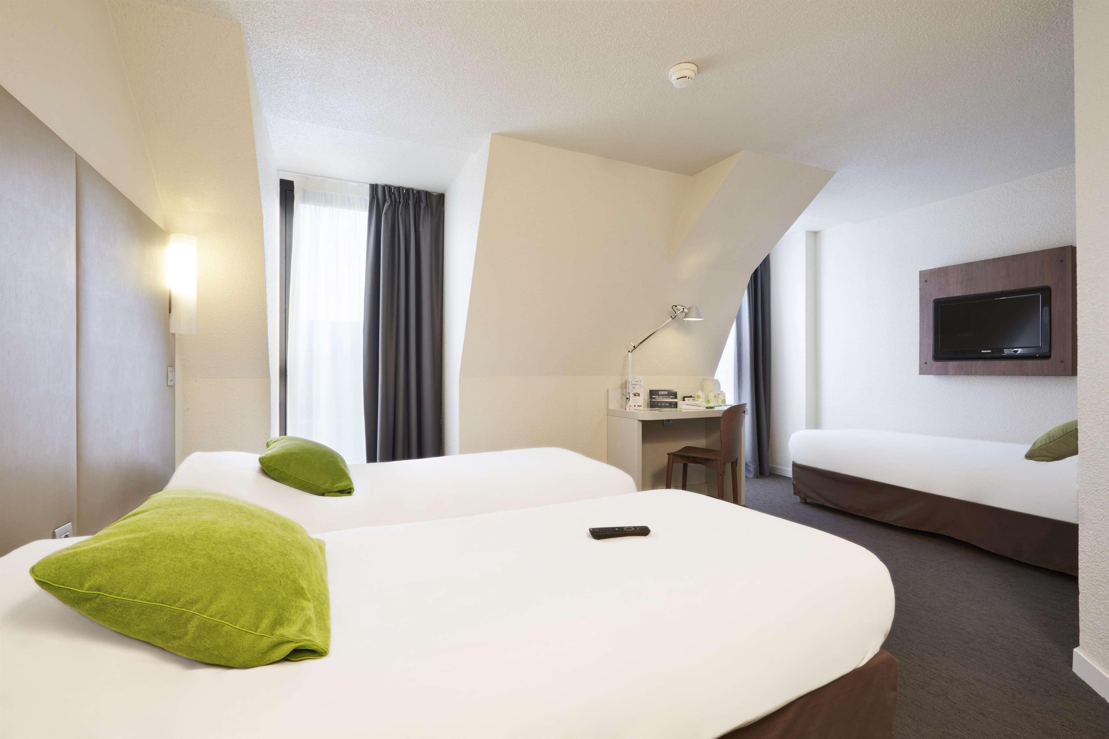 Hotel Campanile Centre - Berges Du Rhone 3*