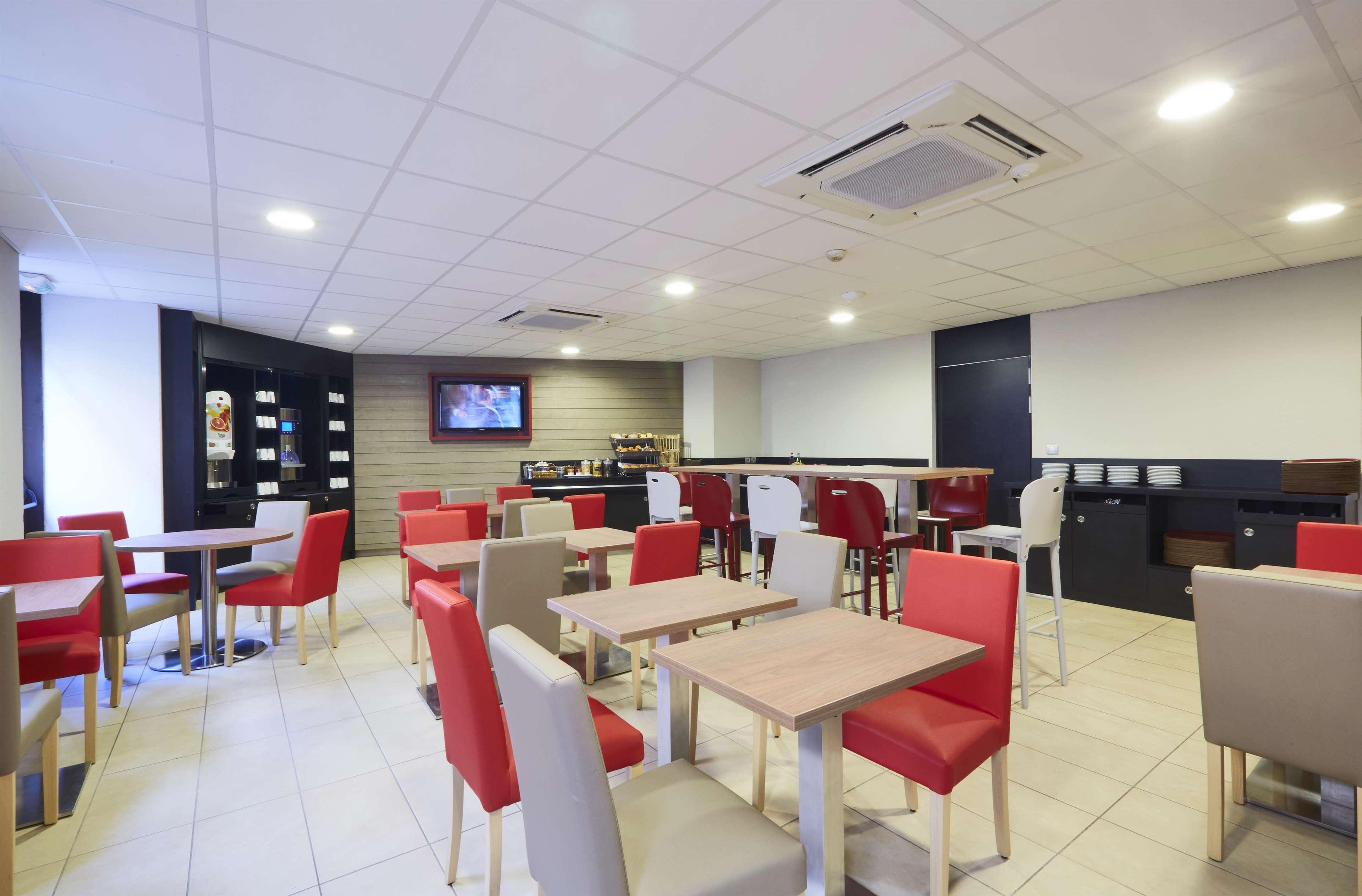 Campanile Centre - Berges Du Rhone 3*