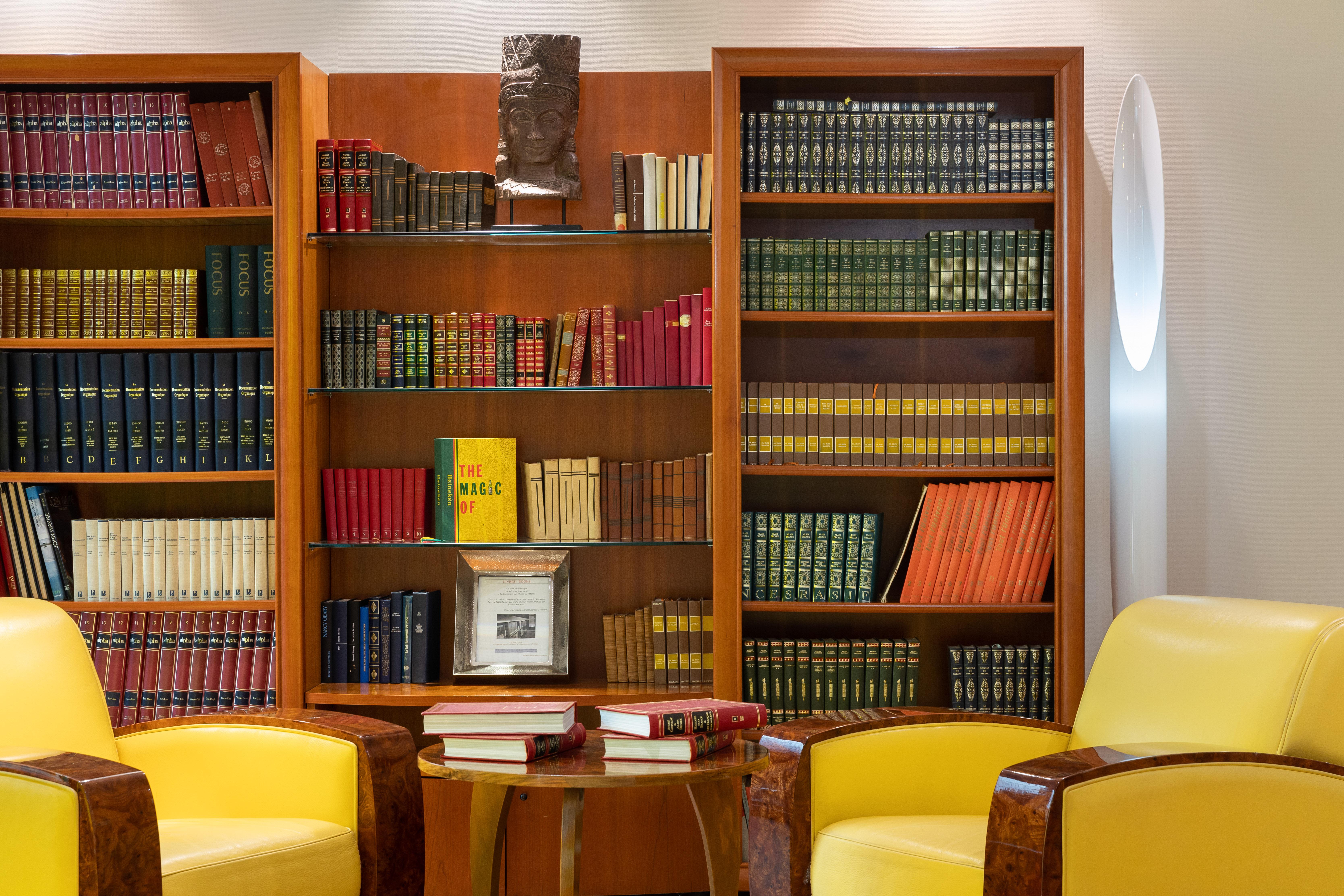 Charlemagne Hotel 4*