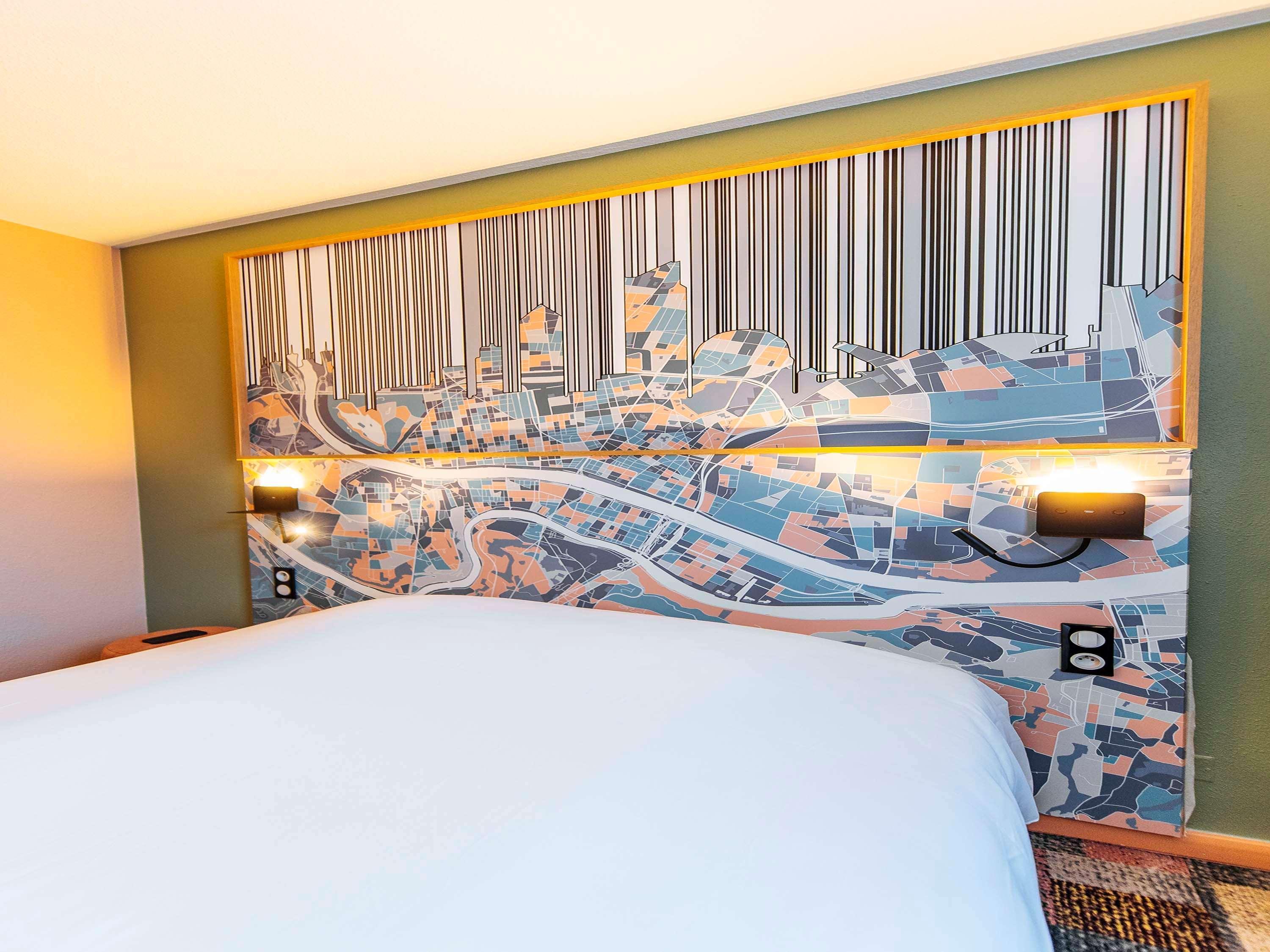 Ibis Styles Croix Rousse Hotel 3*
