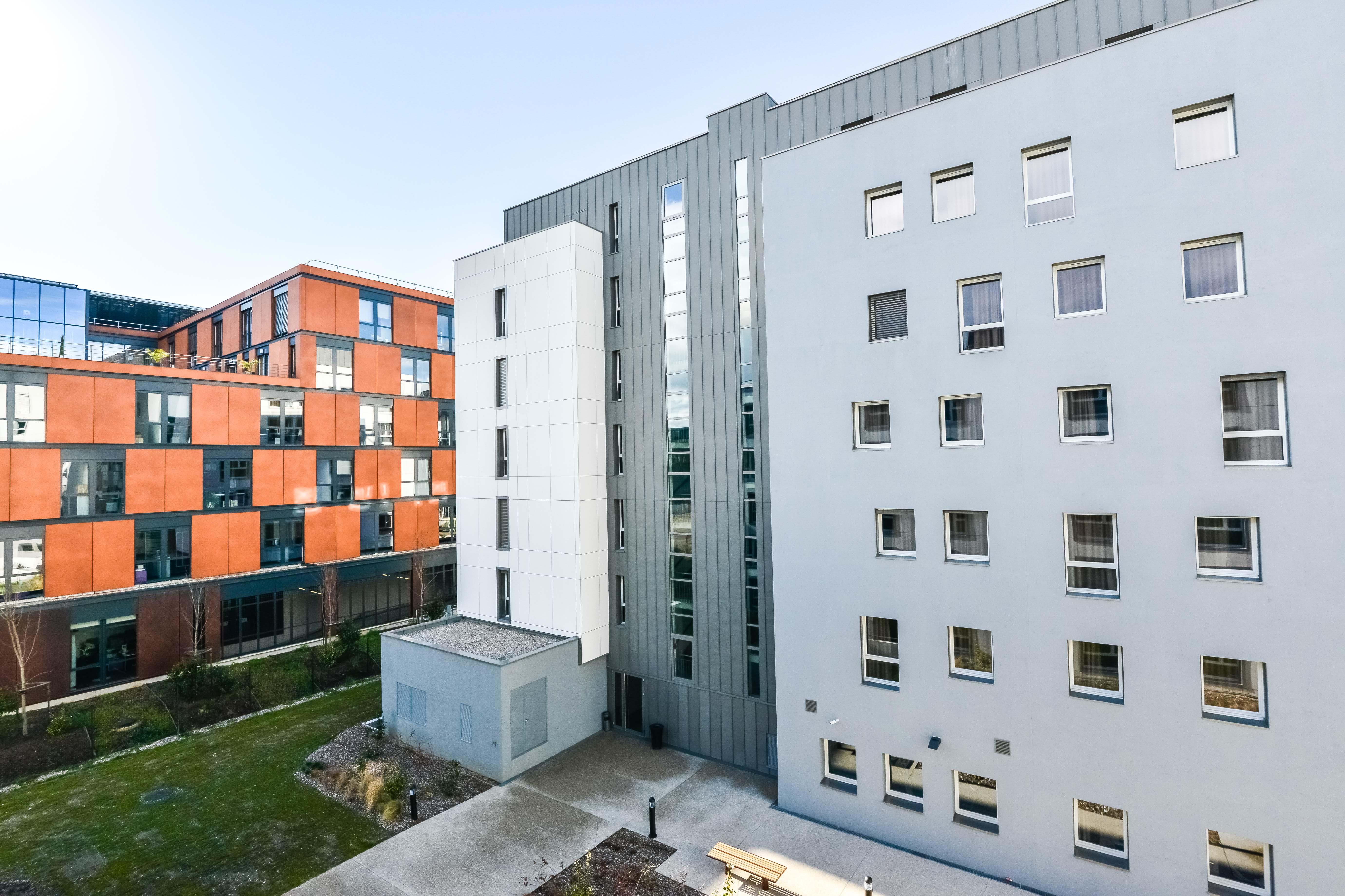 Aparthotel Q7 7