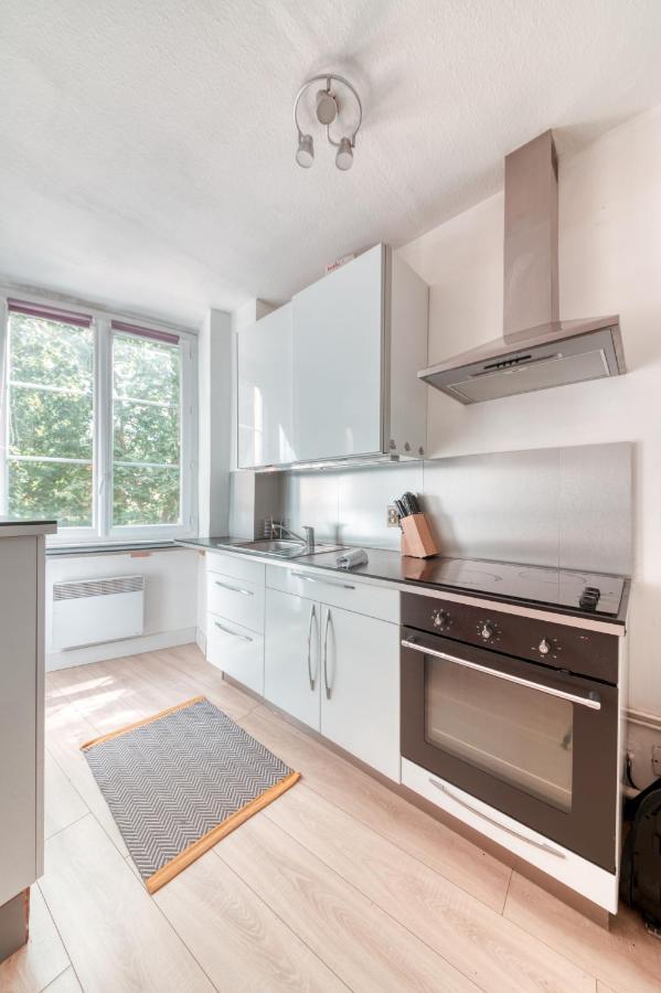 Apt In - Close Center And Transports Appartement