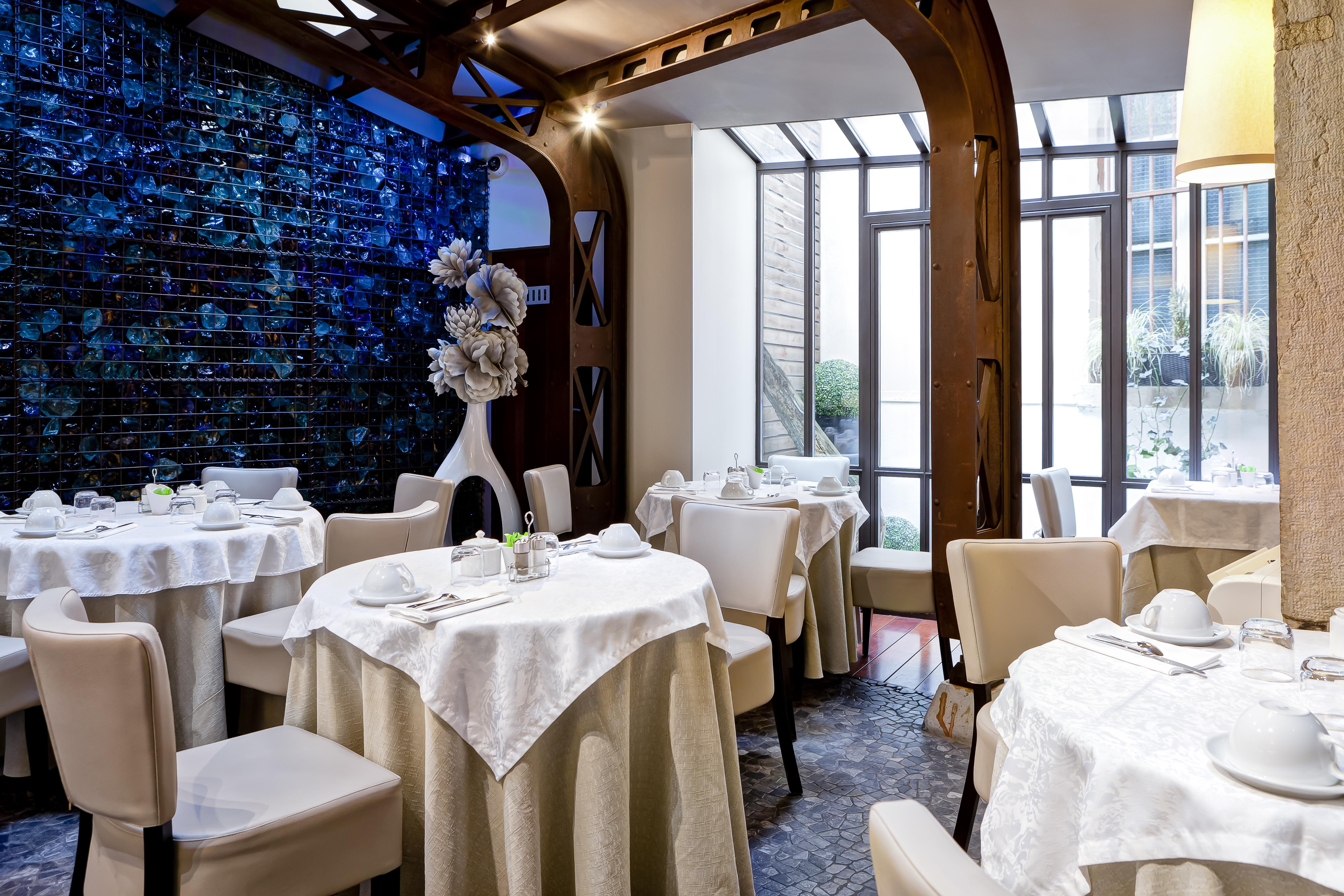 Grand Des Terreaux Hotel